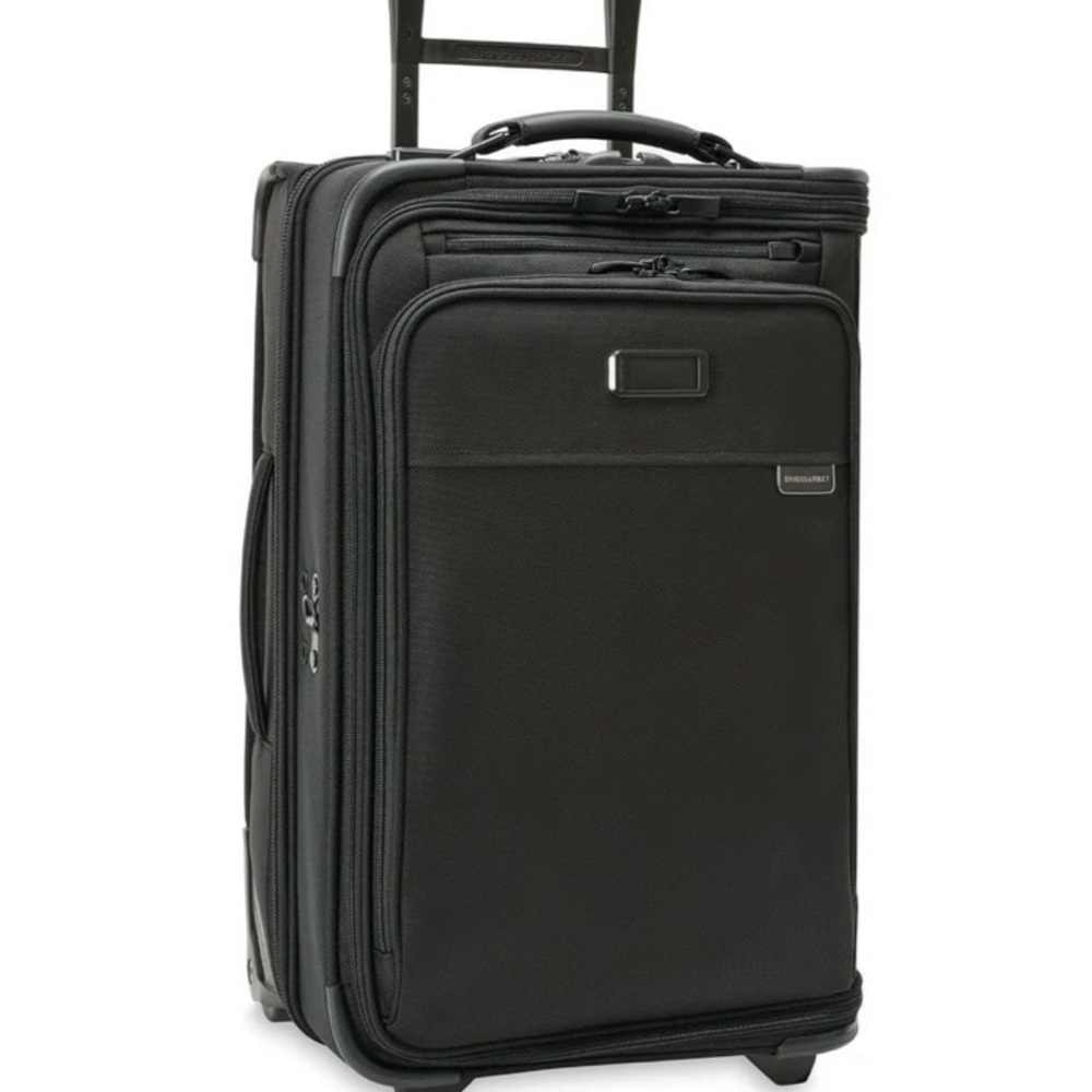 Briggs & Riley Baseline 22” Carry-On Garment Bag